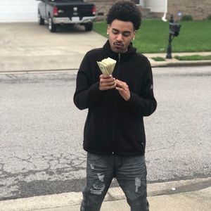 Meet your Posher, Antonio